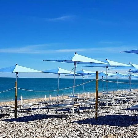 Residence Lido Dei Pini Маттината Экстерьер фото