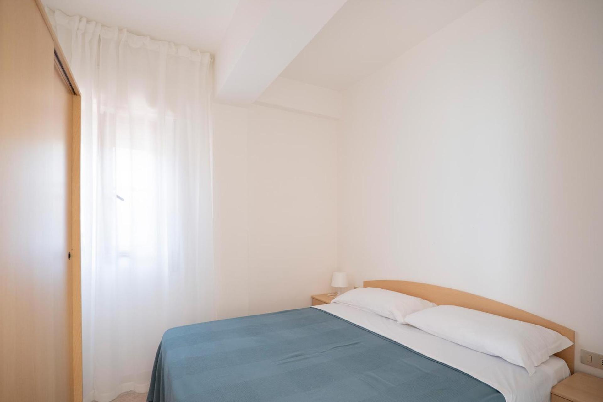 Residence Lido Dei Pini Маттината Экстерьер фото